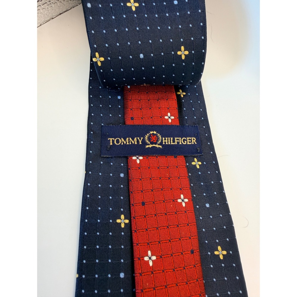 Tommy Hilfiger Mens Navy Blue Yellow Floral Dot 100% Silk Necktie Made in USA